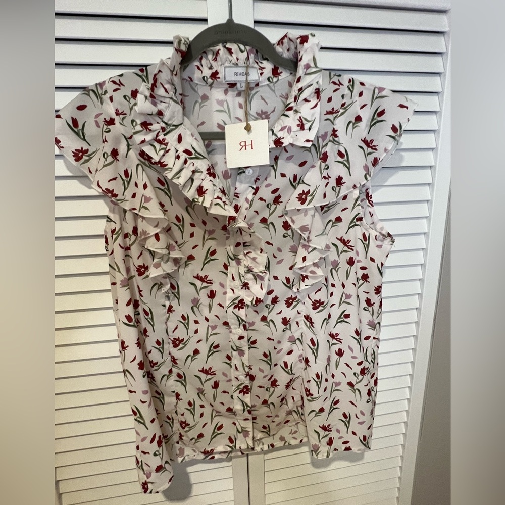 Ruffle Mock Neck Floral Blouse - Picture 3 of 8